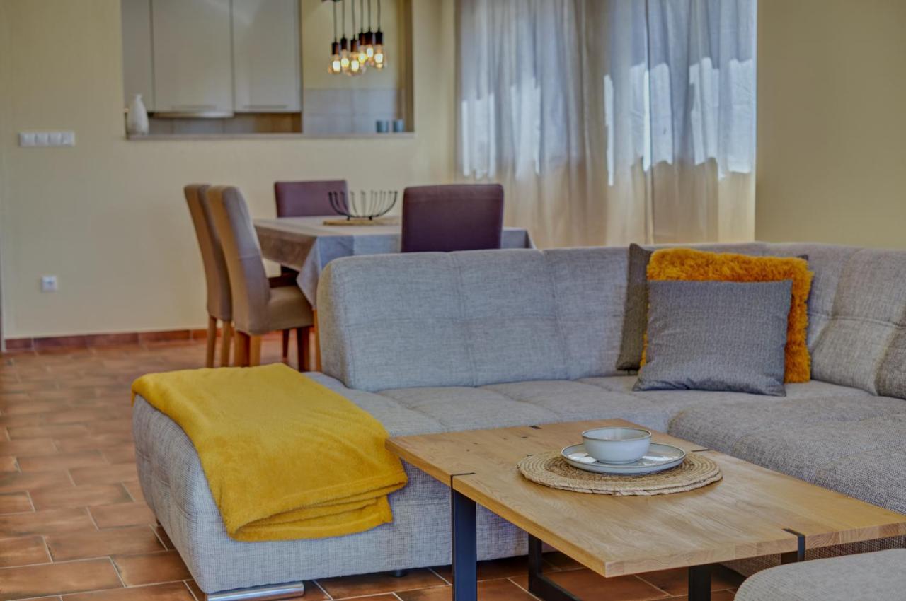 Anovi Holiday Homes By Litto Trogir Bagian luar foto