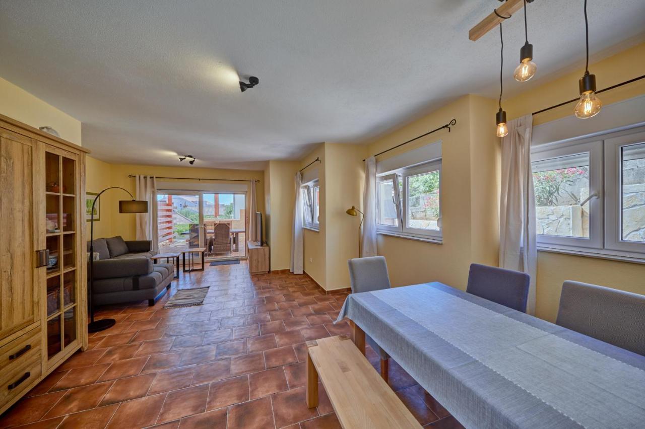 Anovi Holiday Homes By Litto Trogir Bagian luar foto