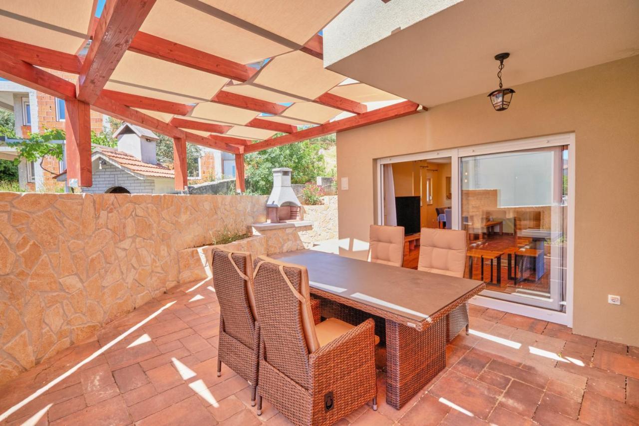 Anovi Holiday Homes By Litto Trogir Bagian luar foto
