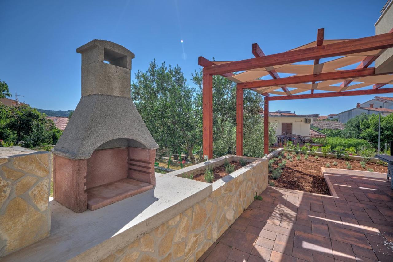 Anovi Holiday Homes By Litto Trogir Bagian luar foto