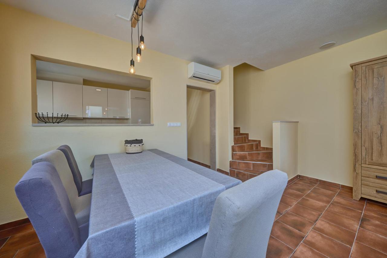 Anovi Holiday Homes By Litto Trogir Bagian luar foto